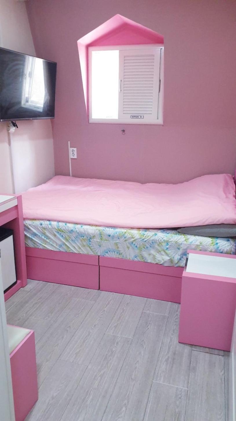 Oppa Hostel Sinchon-Hongdae Seoul Exterior photo