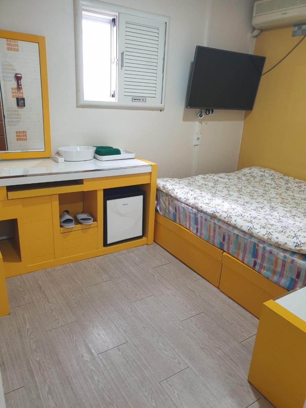 Oppa Hostel Sinchon-Hongdae Seoul Exterior photo